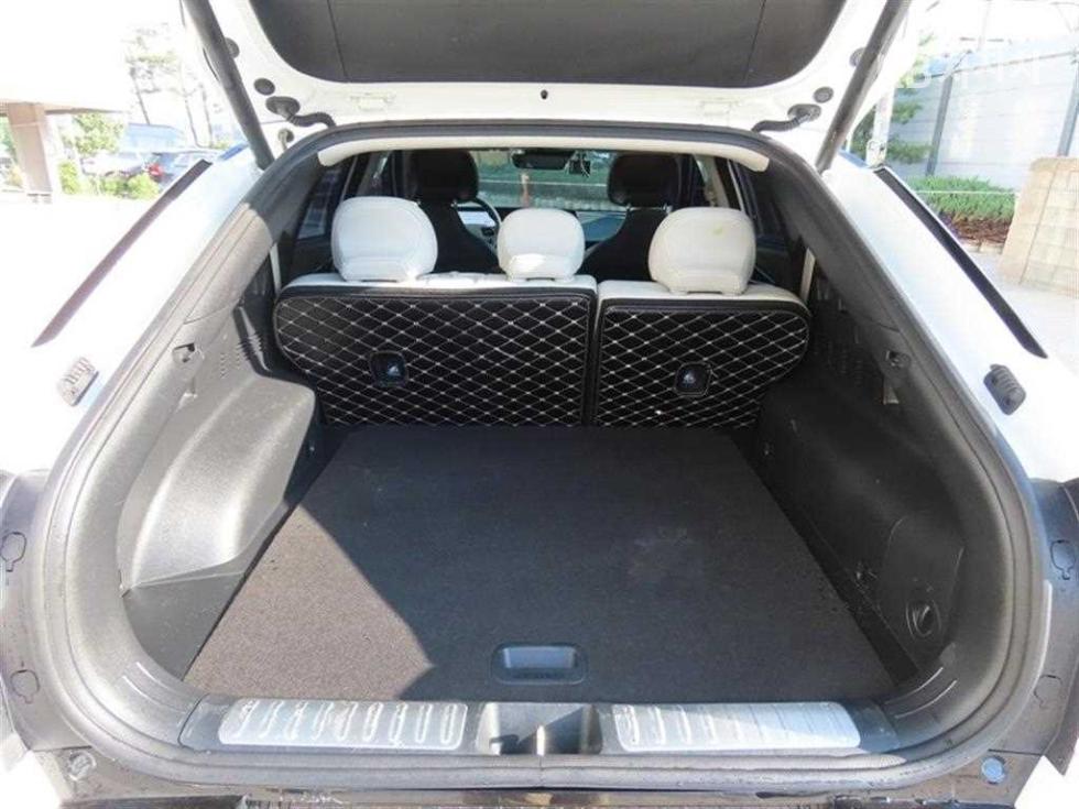 2023 - kia ev6