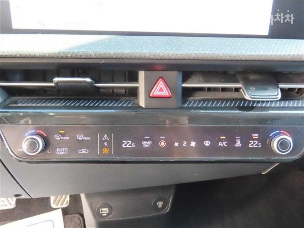2023 - kia ev6