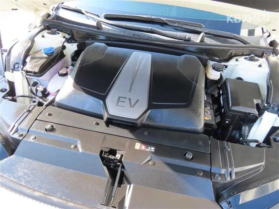 2023 - kia ev6