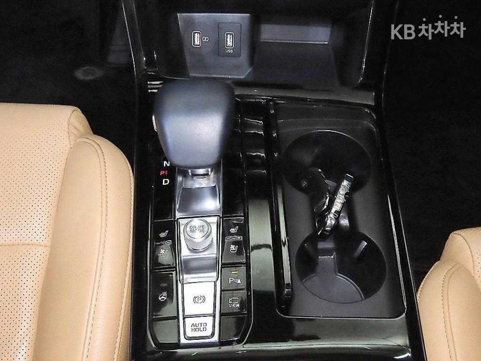 2020 - kia k7