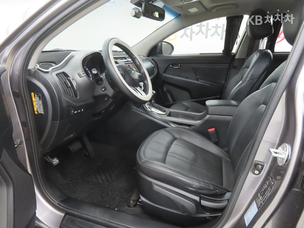 2012 - kia sportage
