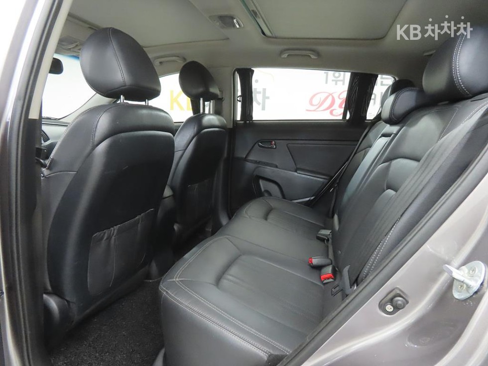 2012 - kia sportage
