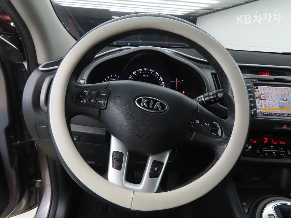 2012 - kia sportage