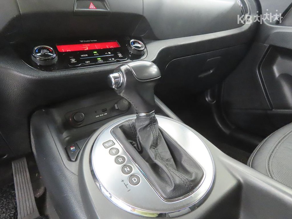 2012 - kia sportage