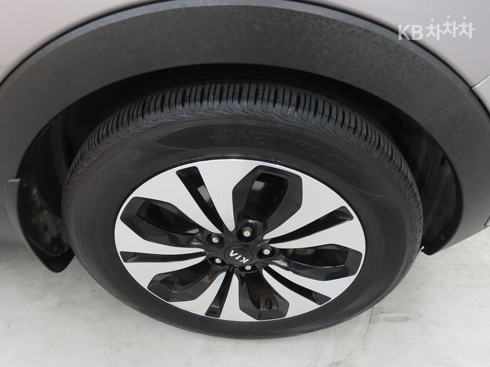 2012 - kia sportage