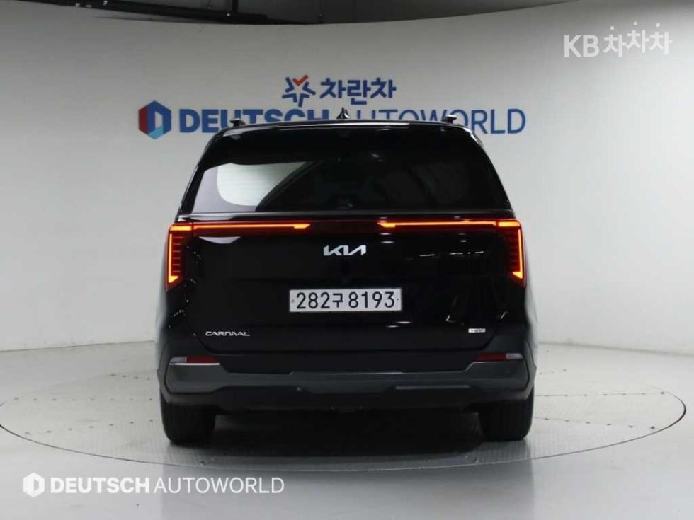 2025 - kia carnival