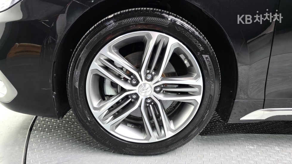 Hyundai Grandeur — miniaturë 7