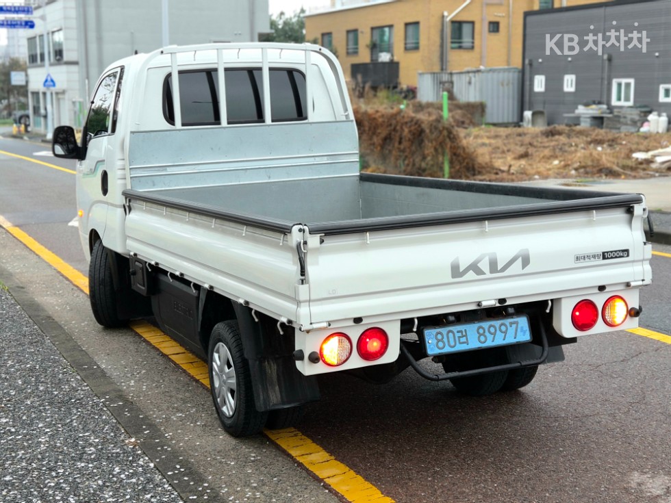 2022 - kia bongo iii