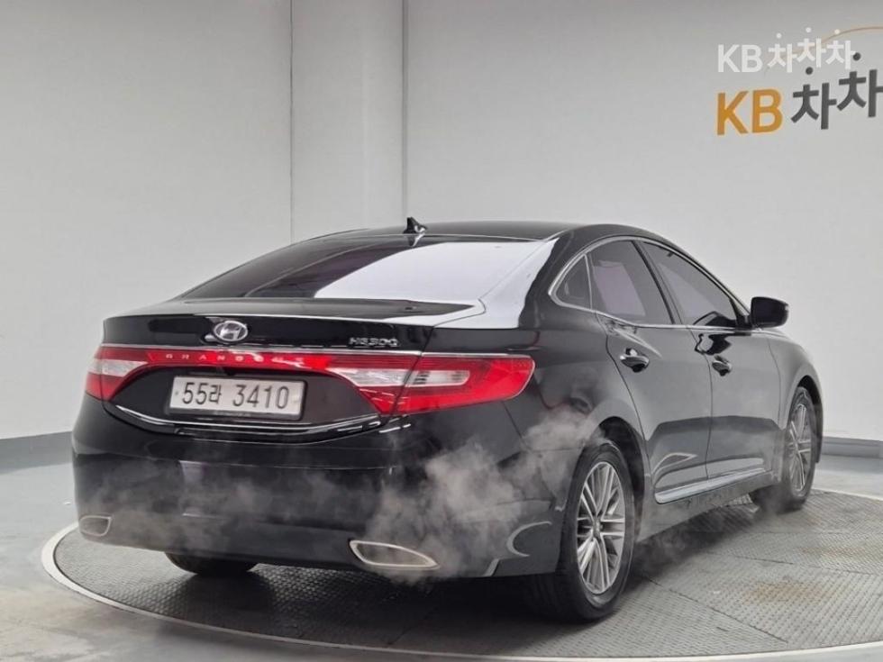 Hyundai Grandeur — miniaturë 3