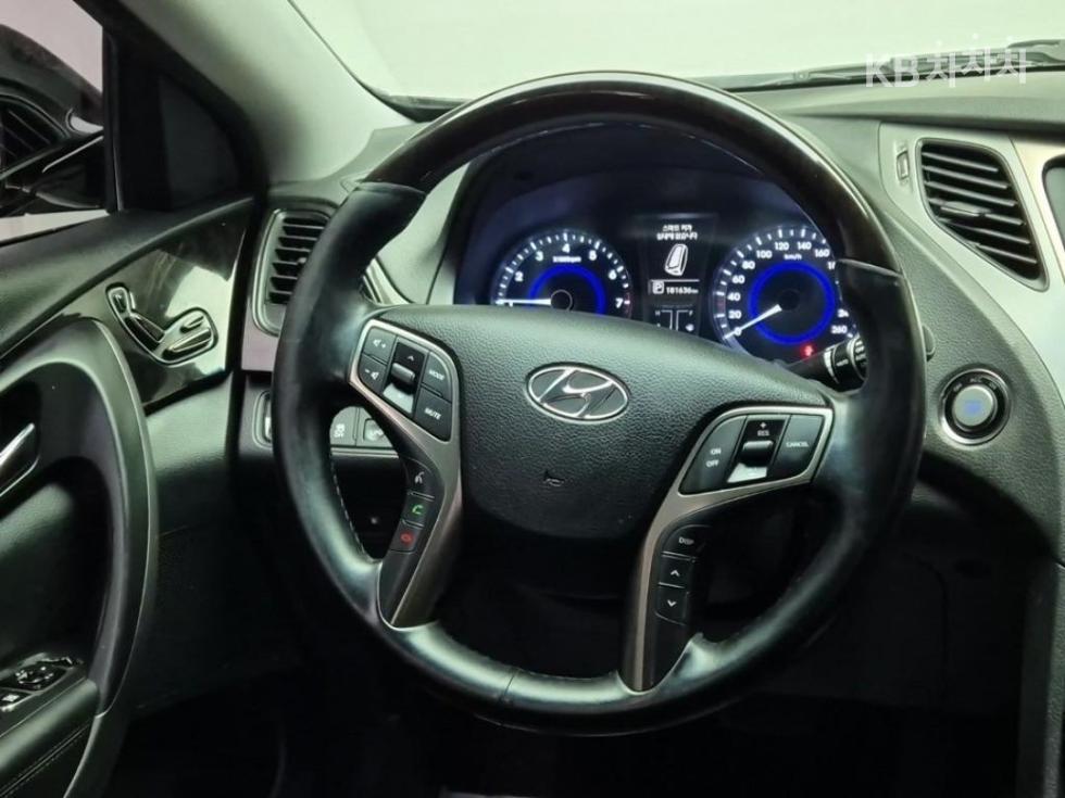 Hyundai Grandeur — miniaturë 12