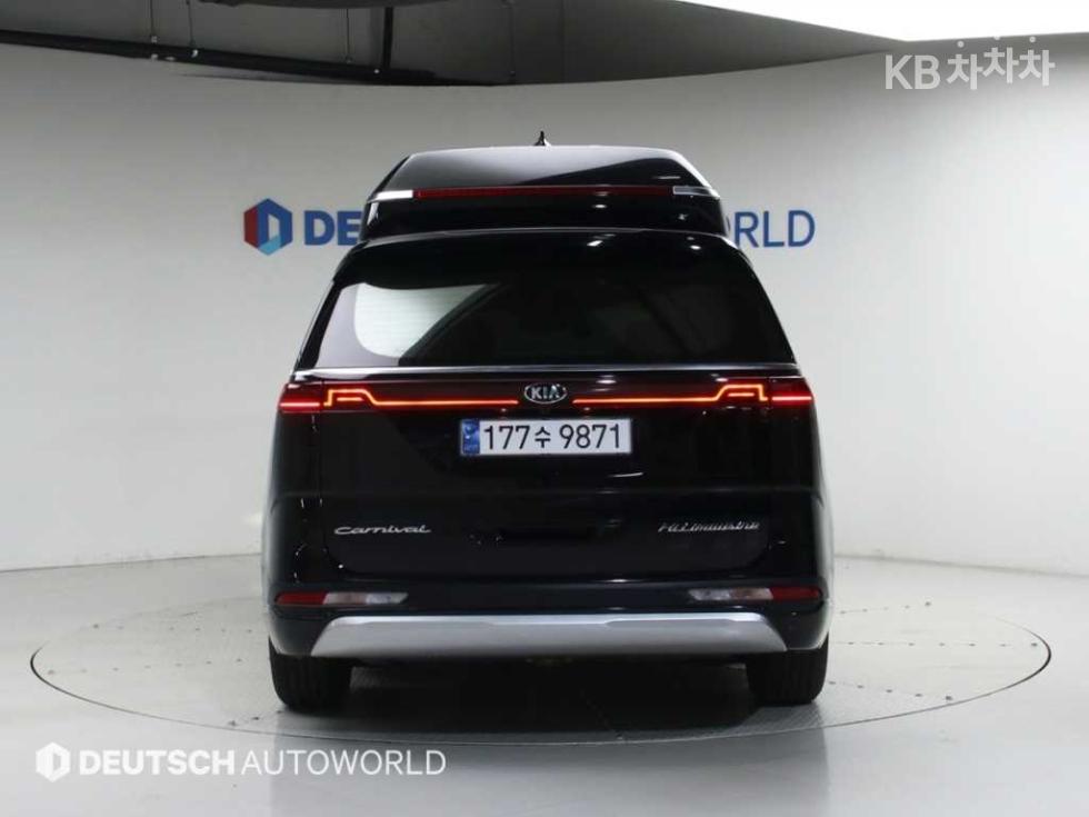 2021 - kia carnival