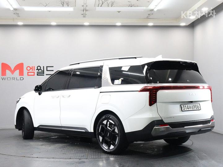 Kia Carnival D2.2 Signature — фото 4