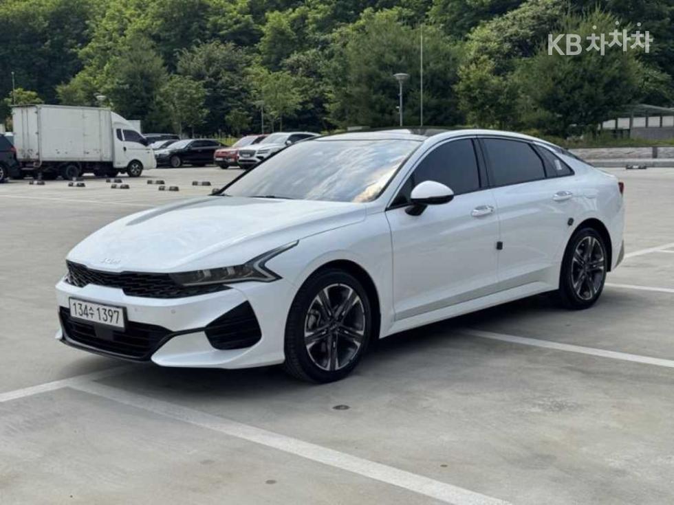 2023 - kia k5