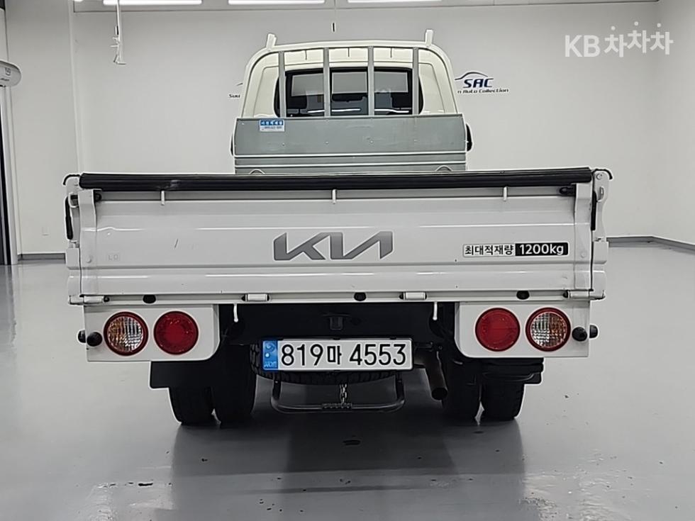 2023 - kia bongo iii