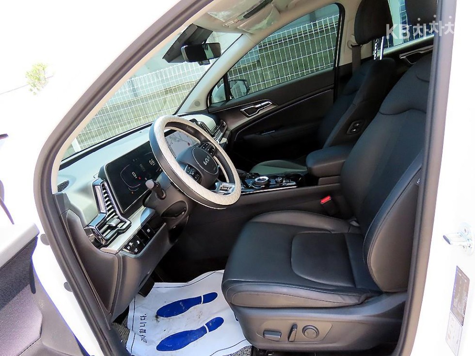2024 - kia sportage