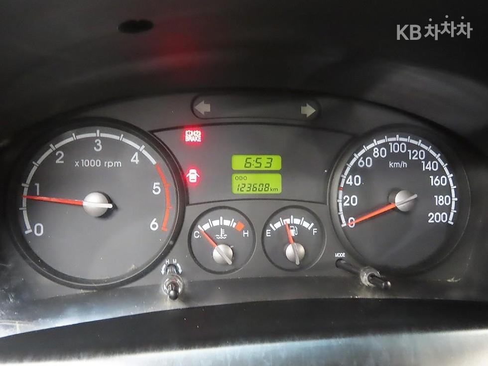 2016 - kia bongo iii