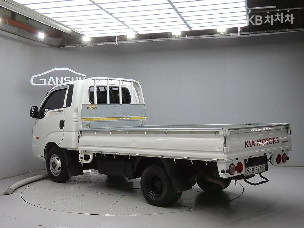 2016 - kia bongo iii