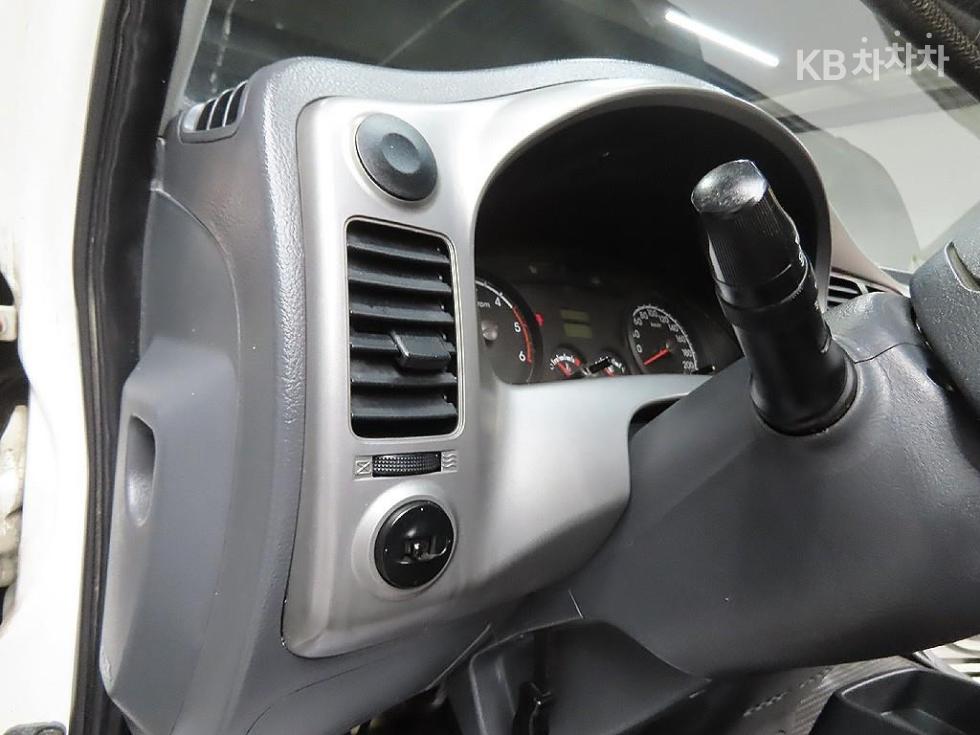 2016 - kia bongo iii