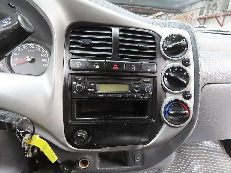 2016 - kia bongo iii