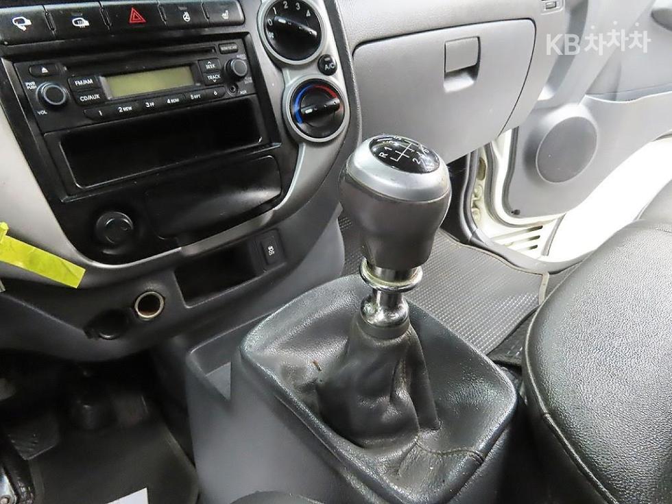 2016 - kia bongo iii