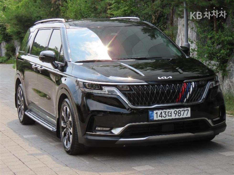 2022 - kia carnival
