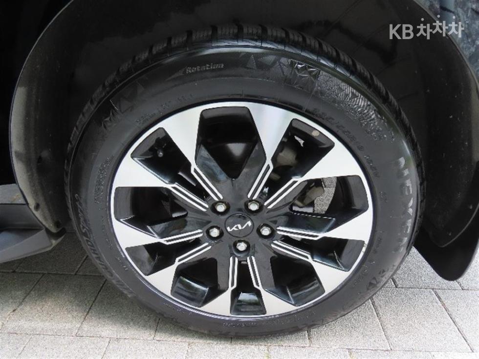 2022 - kia carnival