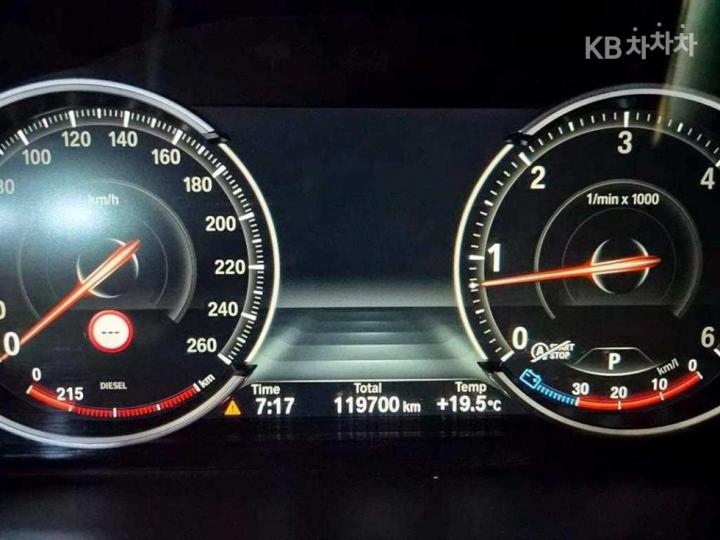 BMW X5 F15 xDrive 40d Base Type 10