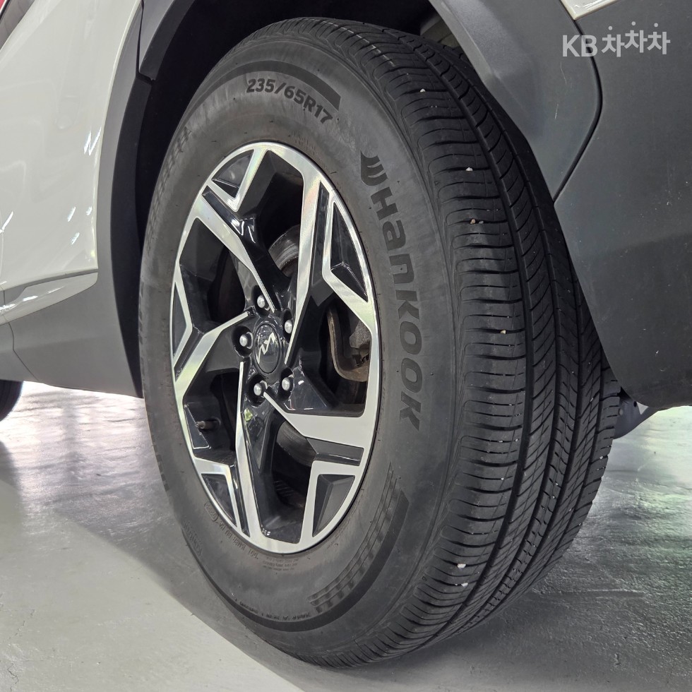 2022 - kia sportage
