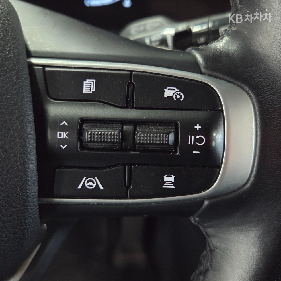 2022 - kia sportage