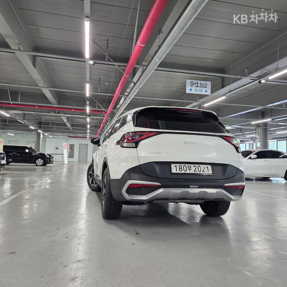 2022 - kia sportage