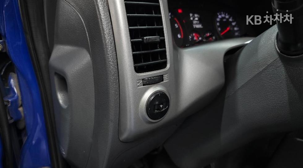 2018 - kia bongo iii