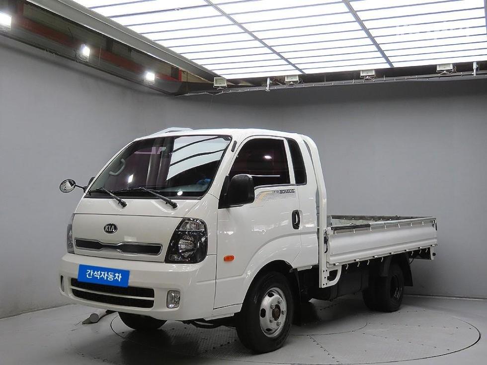 2016 - kia bongo iii