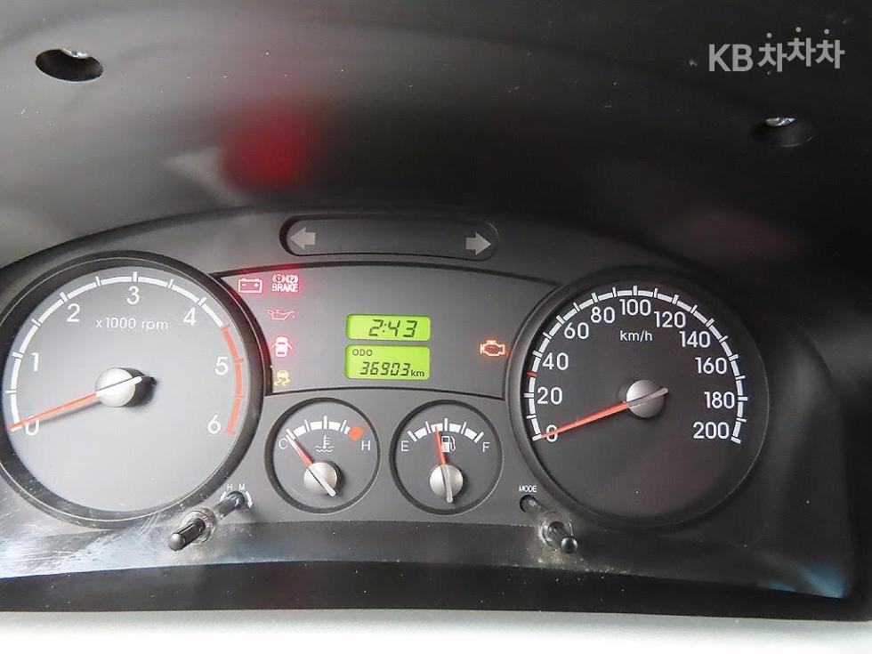2016 - kia bongo iii