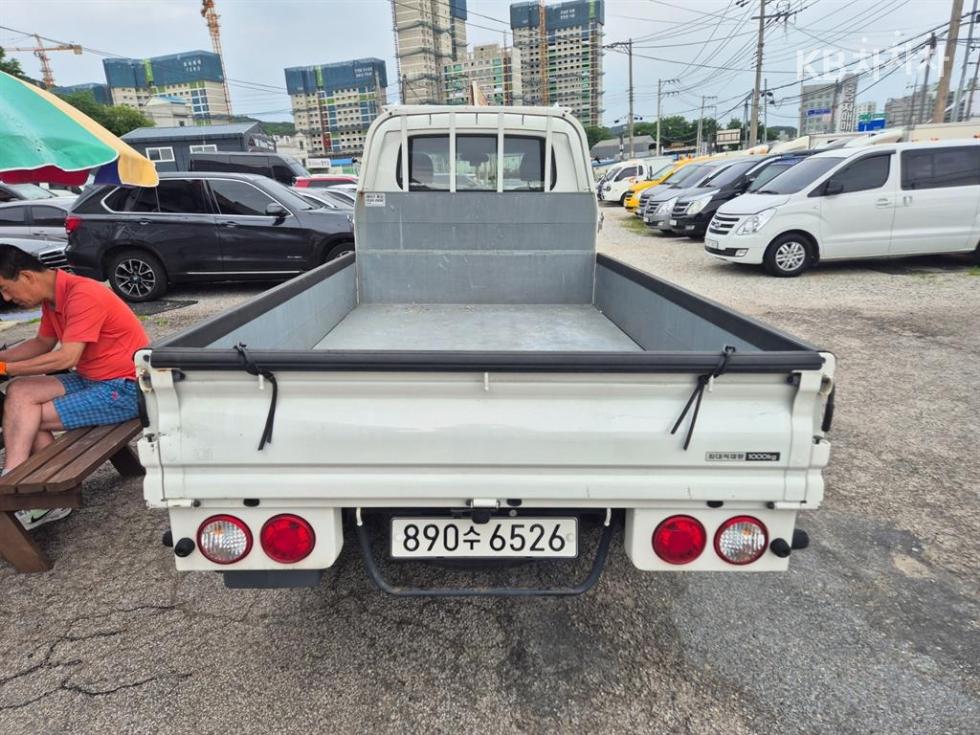 2020 - kia bongo iii
