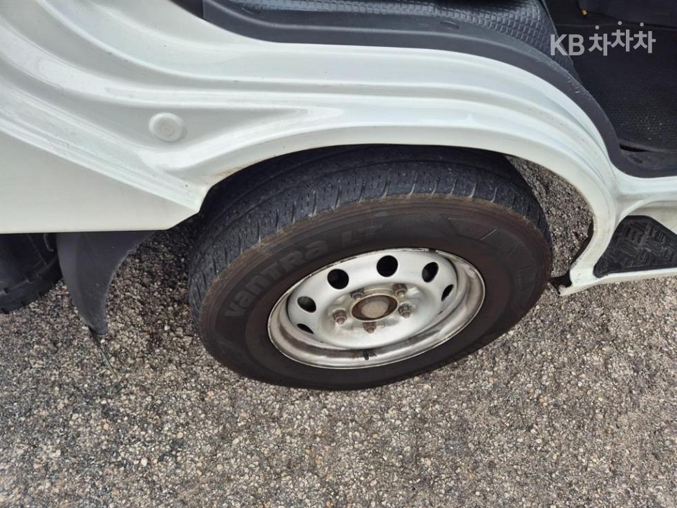 2020 - kia bongo iii