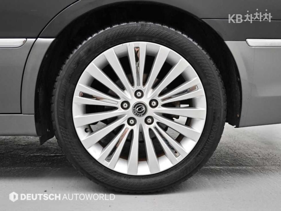 2011 - kia opirus