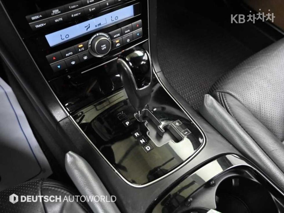 2011 - kia opirus