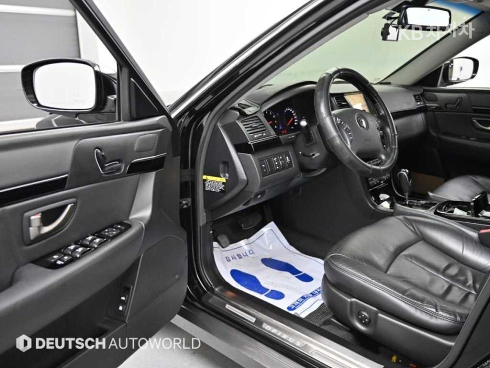 2011 - kia opirus