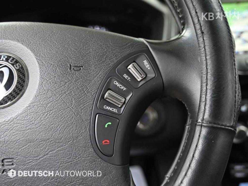 2011 - kia opirus