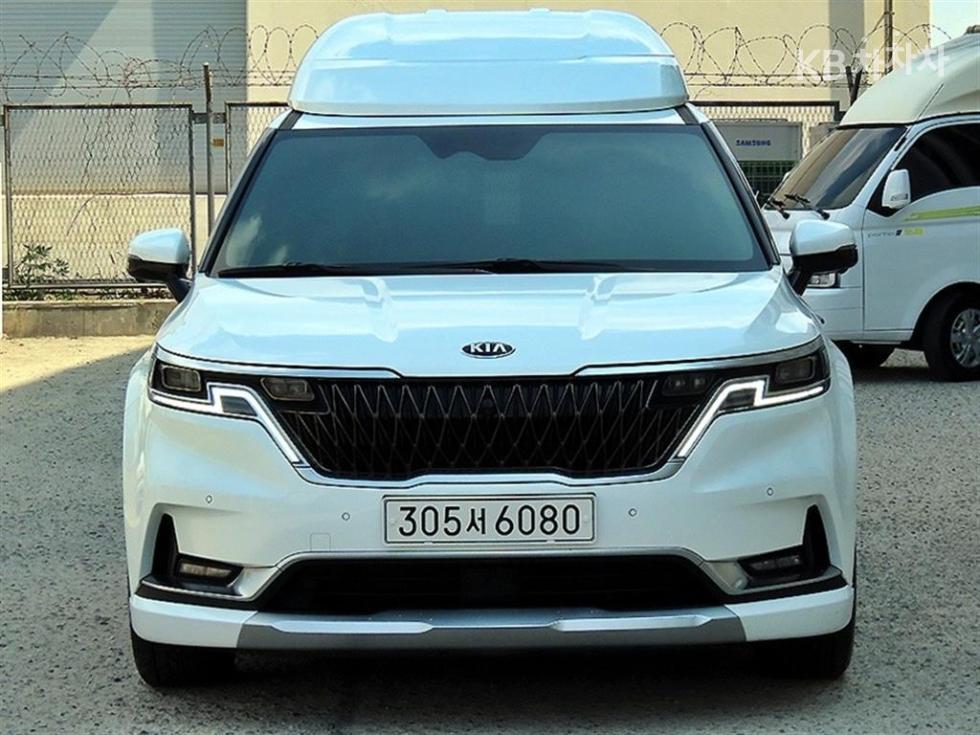 2021 - kia carnival