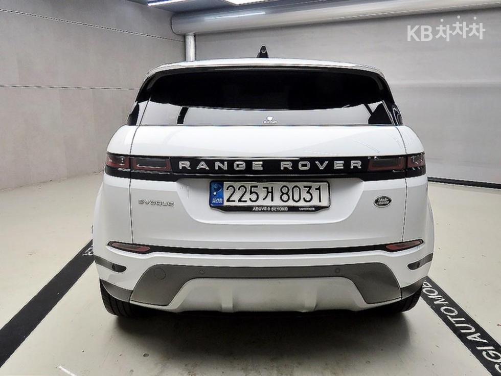 2022 Land Rover Used Car photo