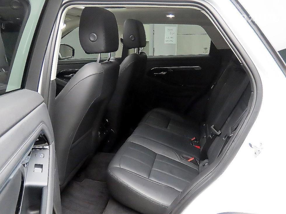 2022 Land Rover Used Car photo