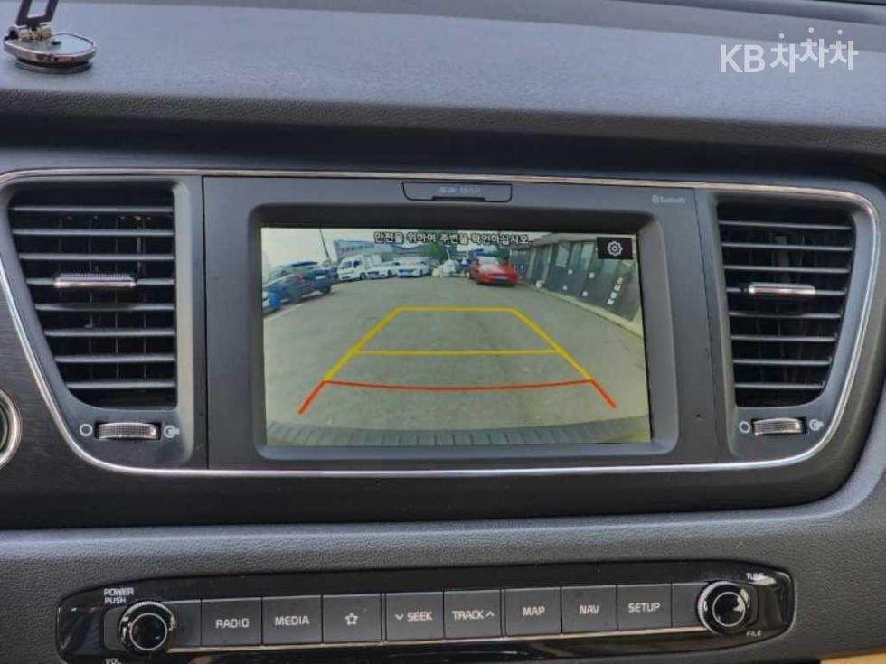 2019 - kia carnival