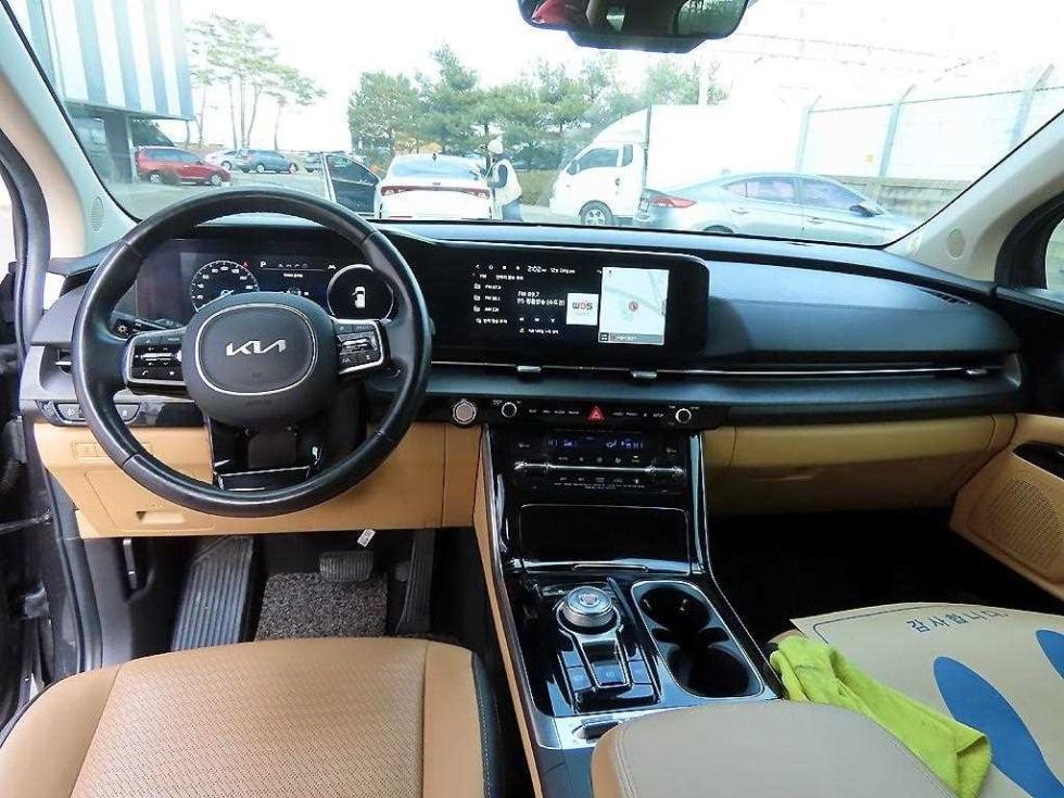 2022 - kia carnival