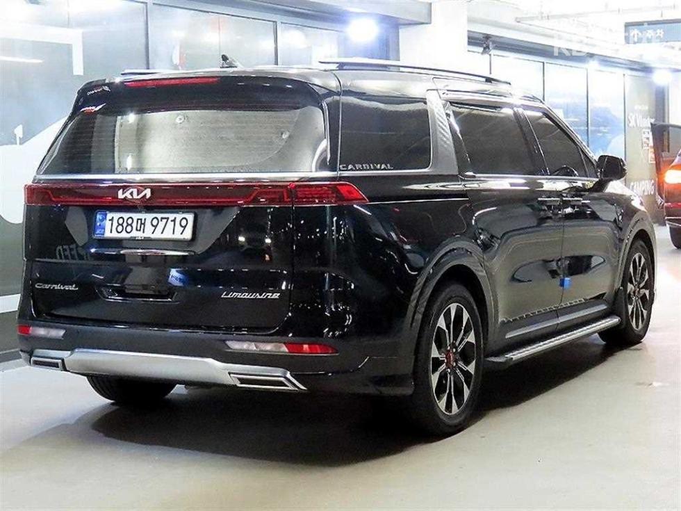 2021 - kia carnival