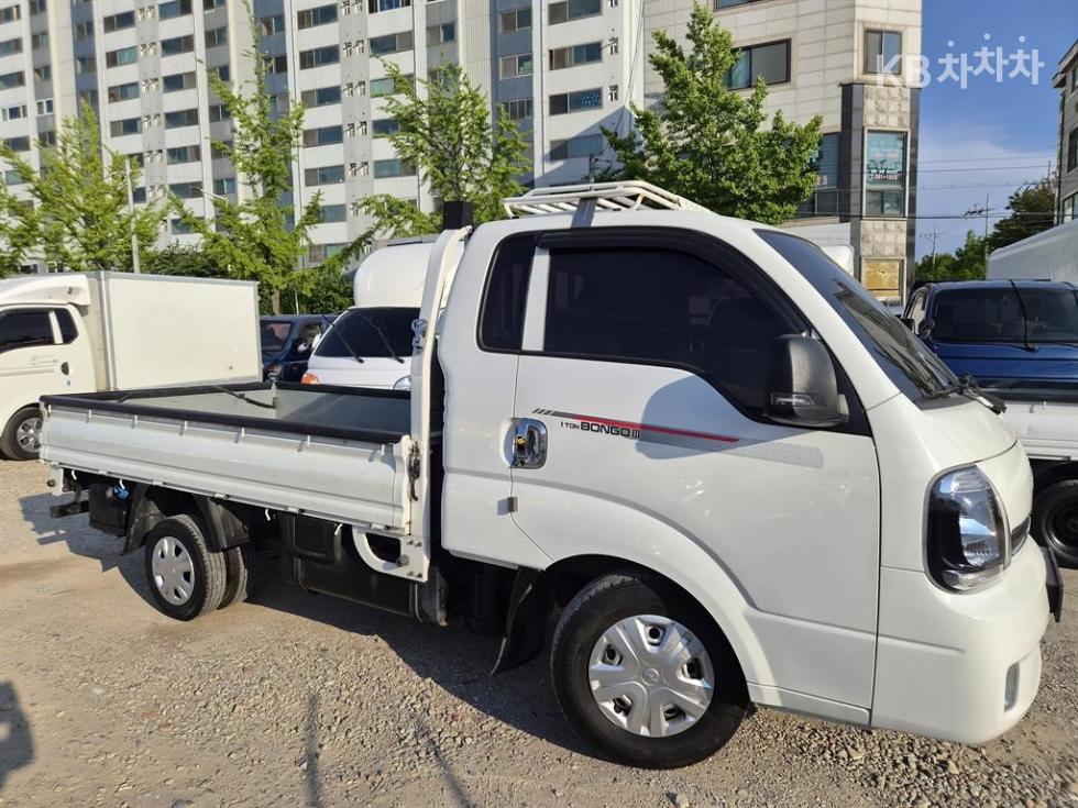 2023 - kia bongo iii