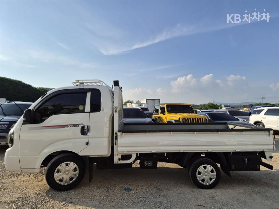 2023 - kia bongo iii
