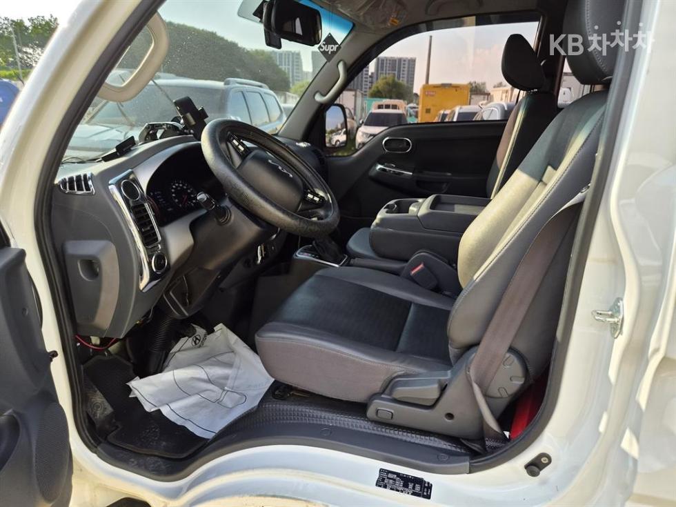 2023 - kia bongo iii