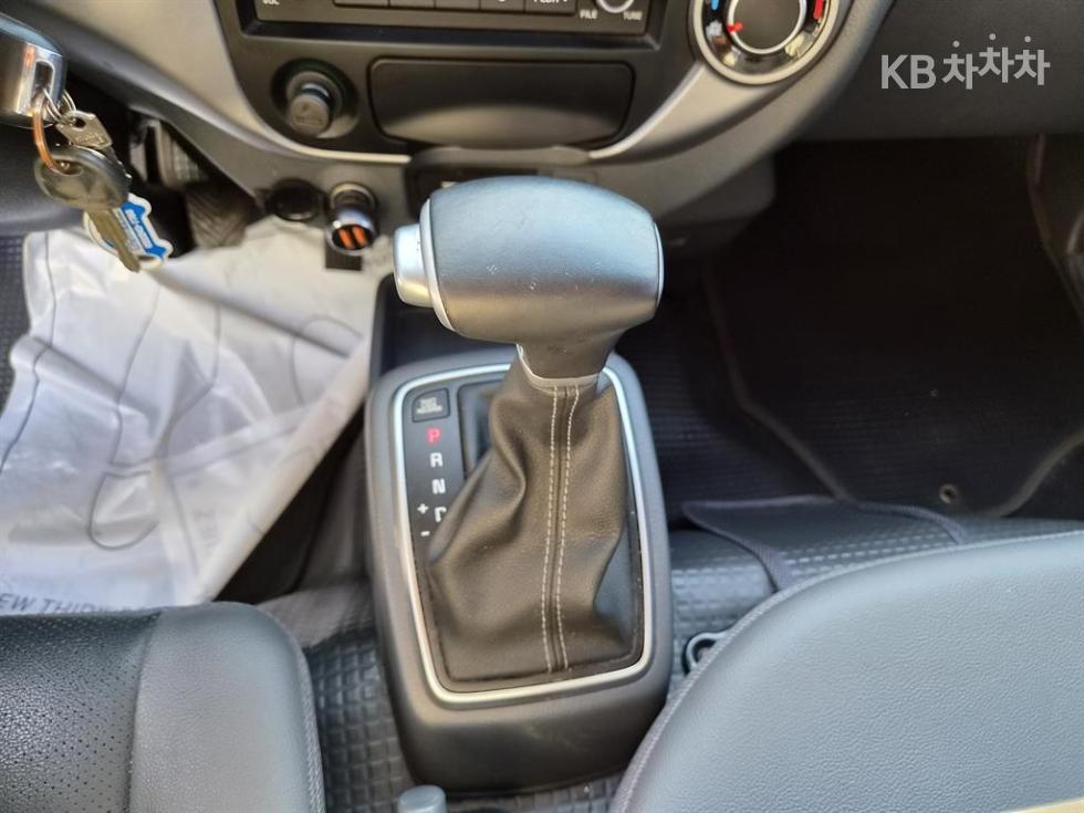 2023 - kia bongo iii