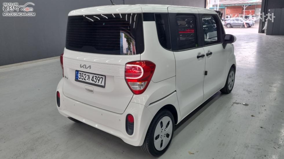 2022 - kia ray